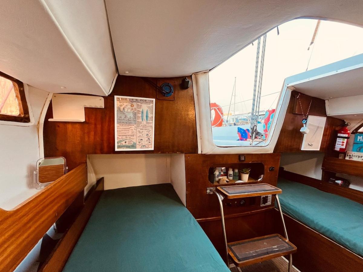 Bacus - Your Floating Hideaway In Botel Lissabon