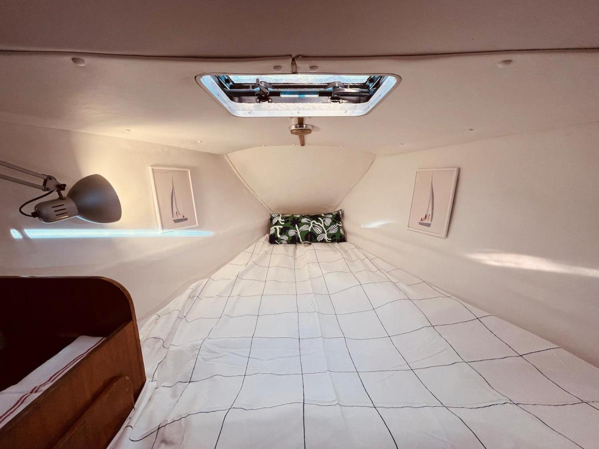 Bådhotel Bacus - Your Floating Hideaway In *